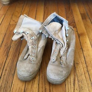 Combat boots